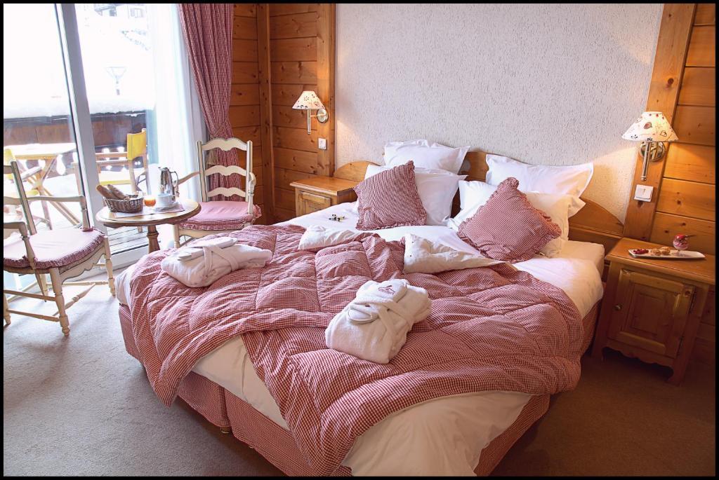 Chalet-Hotel La Marmotte, La Tapiaz & Spa, The Originals Relais Ле-Же Номер фото